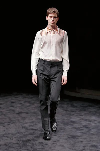 Look 34